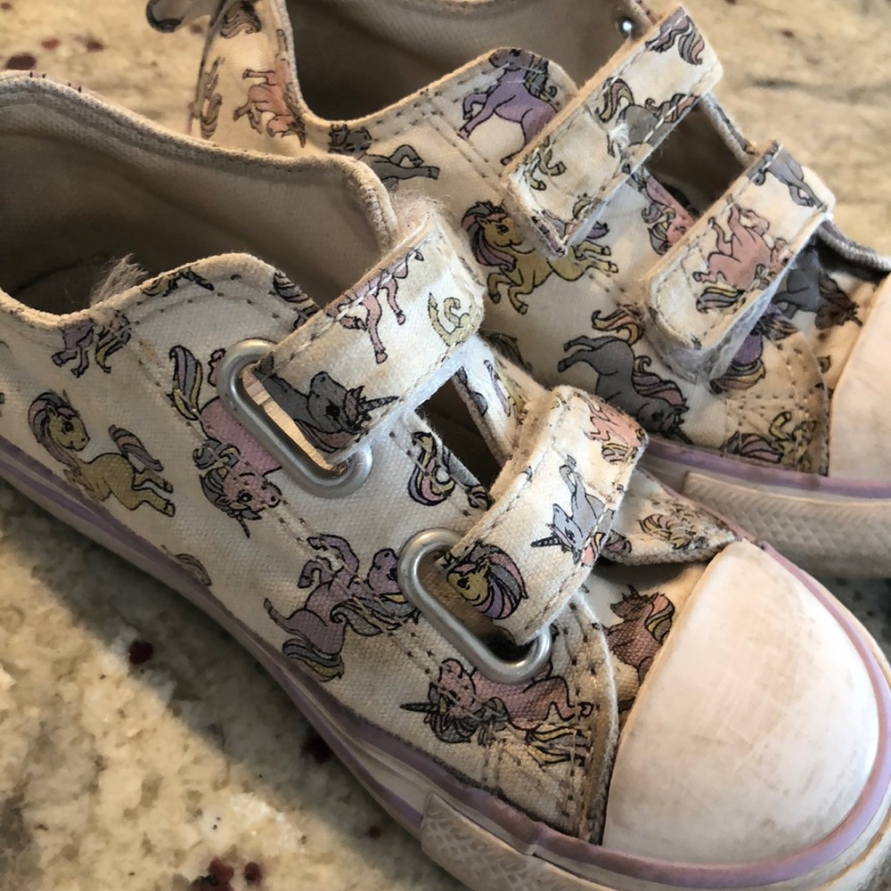 Unicorn converse